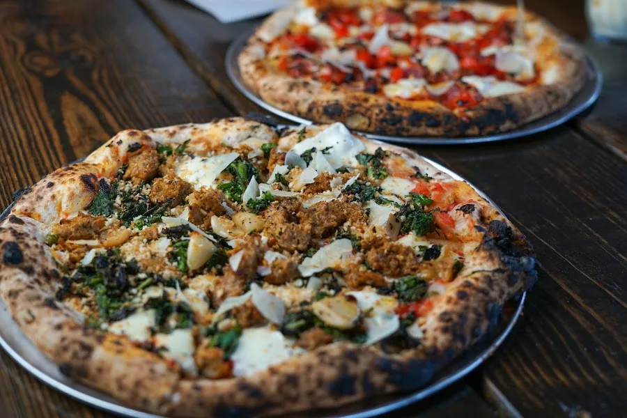 LowBrow Pizza & Beer, pizza place in East Naples, Naples FL