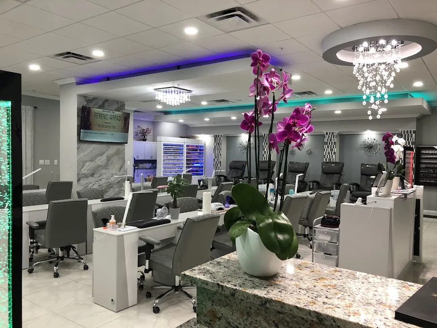 Glow Nail Spa Naples, nail salon in North Naples, Naples FL