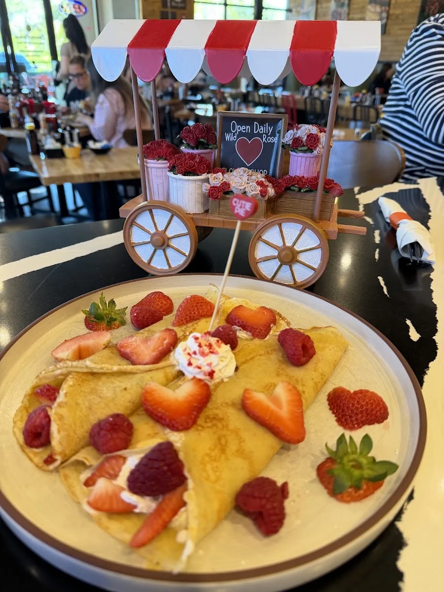 Sunny House Cafe, places to eat outside in North Naples, Naples FL